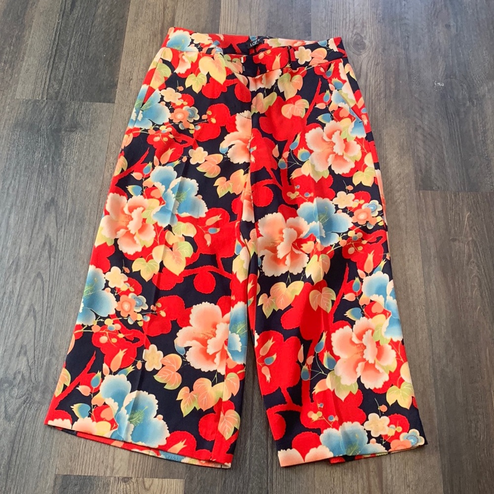 Ann Taylor Loft‎ petites cropped floral trousers NWOT. Retail 89.50.